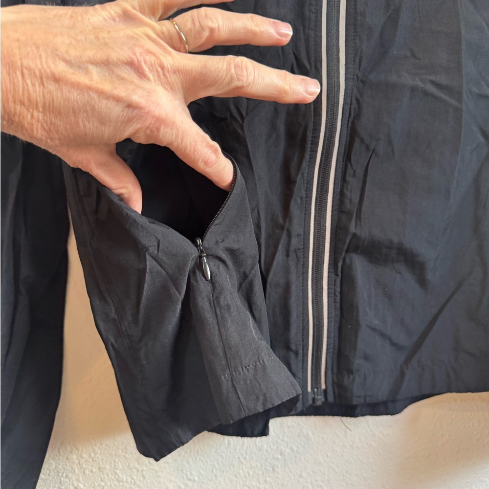 FABLETICS ‘Oversized Flyweight’ Jacket - image 5